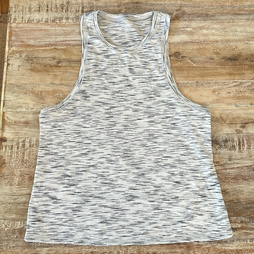 Lululemon Squad Goals tank